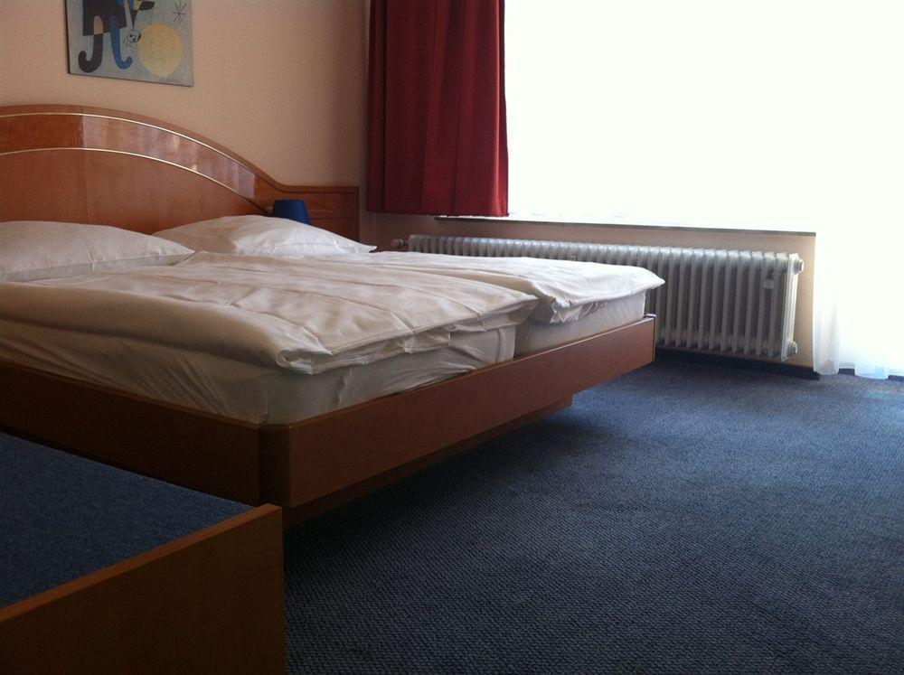 Hotel Europa Pforzheim Bagian luar foto