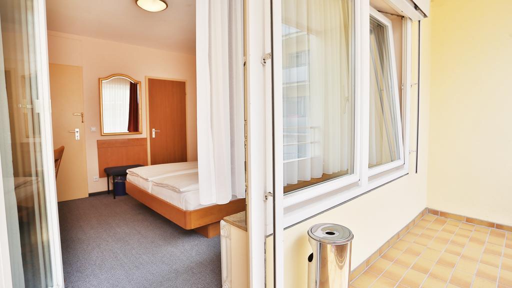 Hotel Europa Pforzheim Bagian luar foto